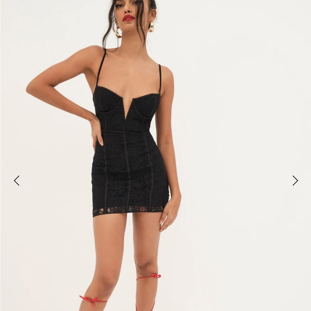 🍋SALE!!!NWT For Love and Lemons Julia LBD Black Lace Deep V Mini dress🍋